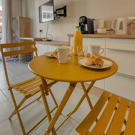 Appartement Le Stella Marine Airco Garage For 2 By Sunset Juan-les-Pins